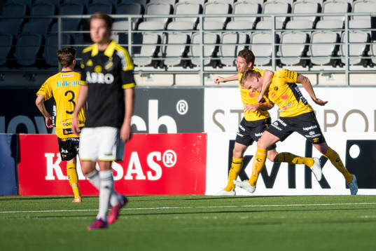 Elfsborgs Per Frick jublar
