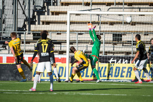 Elfsborgs Per Frick (vänster i bild) gör 2-1