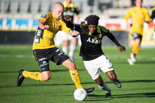 s Mohamed Bangura och Elfsborgs Sebastian Holmén