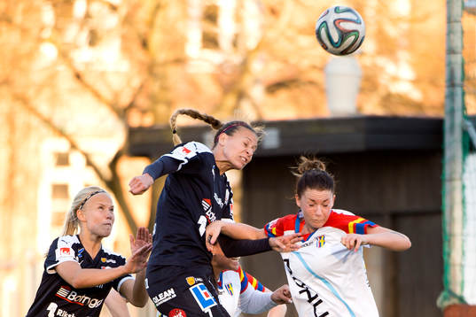 Linköpings Charlotte Rohlin i nickduell med Hovås