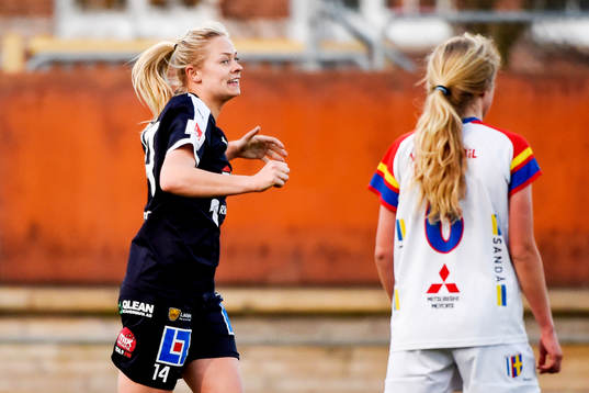 Linköpings Fridolina Rolfö firar