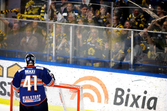 Växjös målvakt Cristopher Nihlstorp deppar