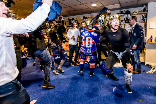 Växjös Rhett Rakhshani dansar