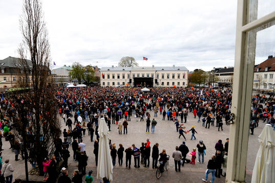 Vy över Stortorget när Växjö firar SM-guld på