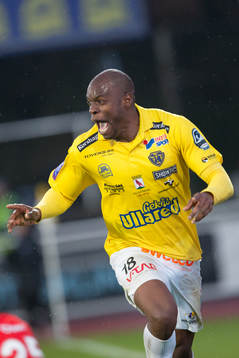Falkenbergs Hakeem Araba jublar
