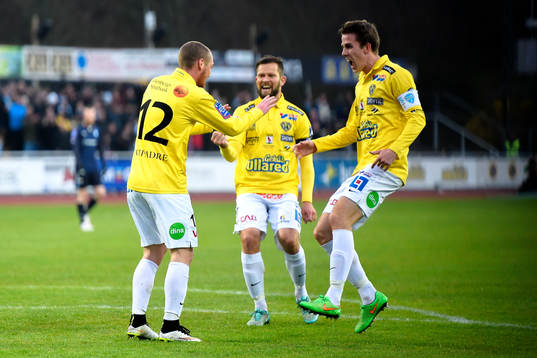 Falkenbergs Christoffer Carlsson jublar