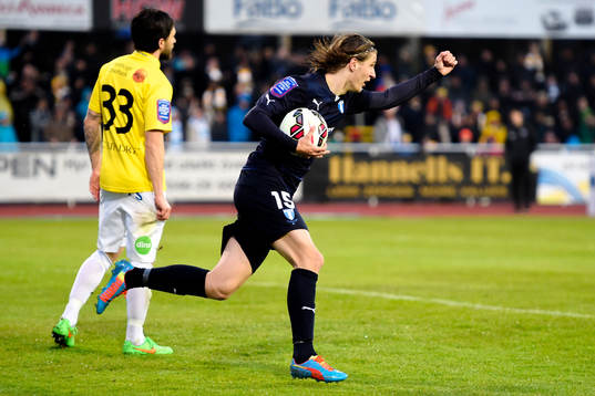 Malmö FFs Pawel Cibicki jublar