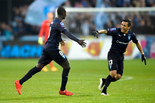 Malmö FFs Enoch Kofi Adu och Victor Yoshimar Yotun Flores