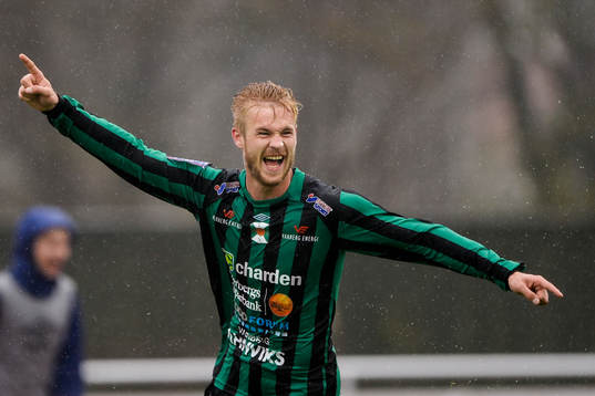Varbergs Mats André Kaland jublar