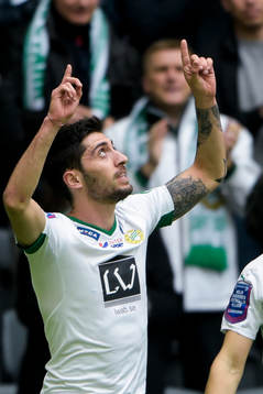 Hammarbys Nahir Besara jublar
