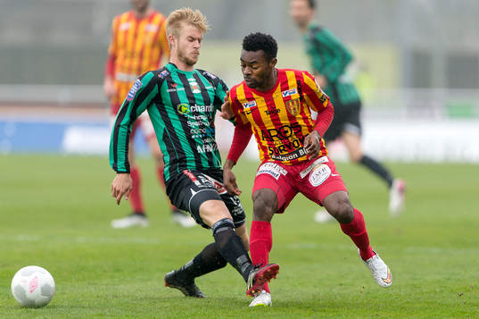 Varbergs Mats André Kaland och Syrianskas Success
