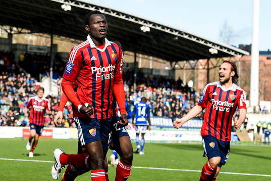 Djurgårdens Omar Colley jublar