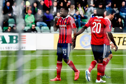 Djurgårdens Nyasha Mushekwi jublar