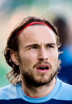 Djurgårdens Kevin Walker innan fotbollsmatchen i