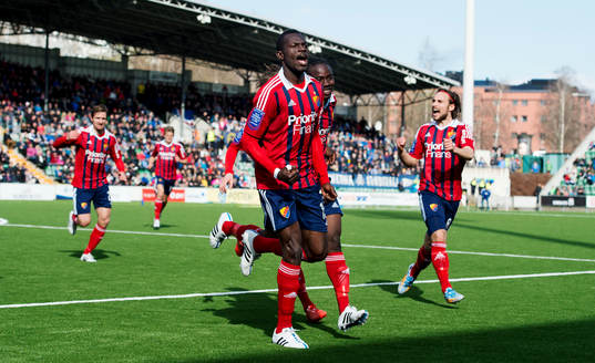 Djurgårdens Omar Colley jublar