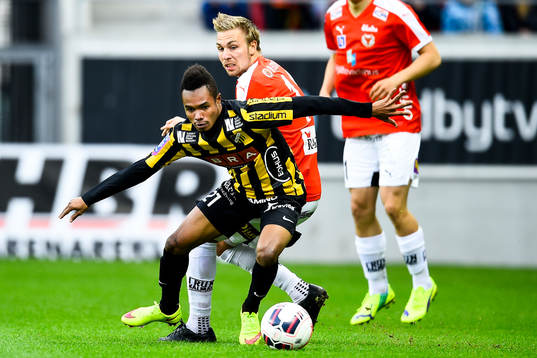 Häckens Nasiru Mohammed och Kalmars Jonathan Ring