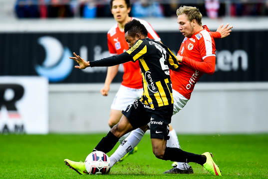 Häckens Nasiru Mohammed och Kalmars Jonathan Ring