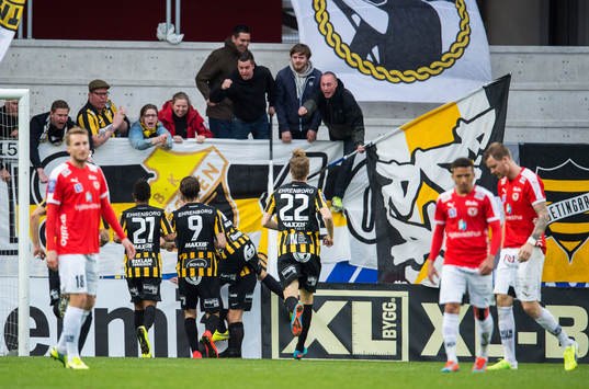 Häckenspelarna jublar