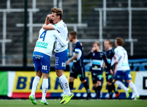 Norrköpings Andreas Johansson och Linus Wahlqvist jublar