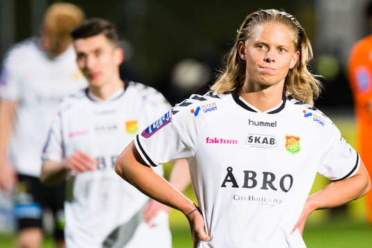 Gais Petrit Zhubi och Emil Eliasson deppar