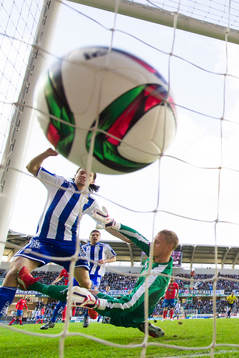 IFK Göteborgs Lasse Vibe gör 1-0 bakom Helsingborgs