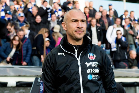 Helsingborgs tränare Henrik Larsson innan fotbollsmatchen