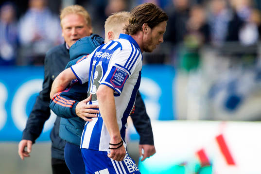 IFK Göteborgs Gustav Svensson utgår skadad