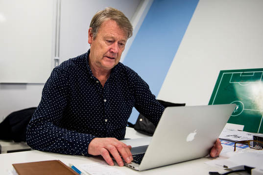 Malmö FFs tränare Åge Hareide på sitt kontor