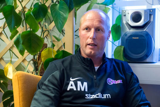 Bläddra bland fler bilder av Fotboll, Dam, Jitex Akademi