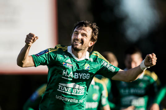 Ljungskiles Aleksandar Kitic jublar