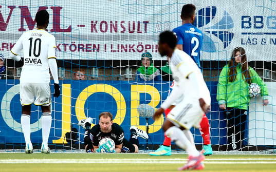 Åtvidabergs målvakt Henrik Gustavsson