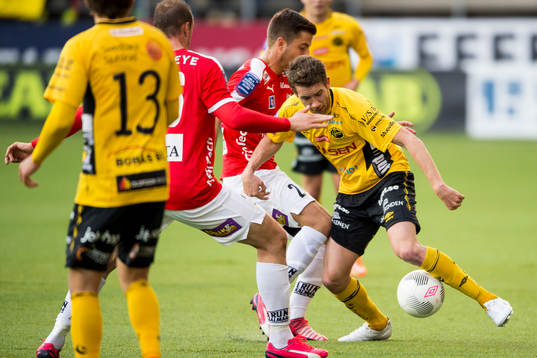Kamp mellan Elfsborgs Marcus Rohdén och Kalmars Filip