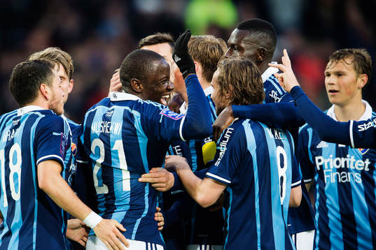 Djurgårdens Nyasha Mushekwi jublar