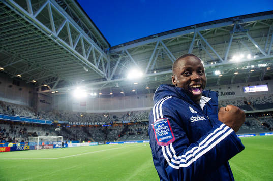 Djurgårdens Nyasha Mushekwi jublar