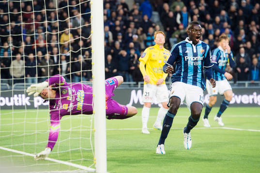 Djurgårdens Omar Colley jublar