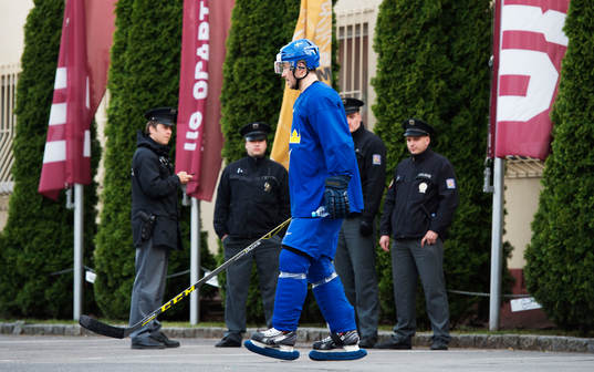 Jimmie Ericsson lämnar Sveriges ishockeylandslags träning