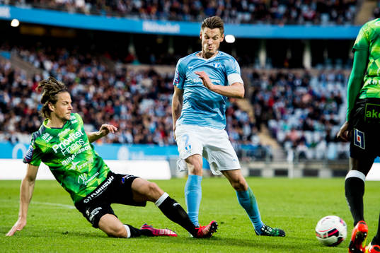 Halmstads Fredrik Liverstam och Malmö FFs Markus Rosenberg