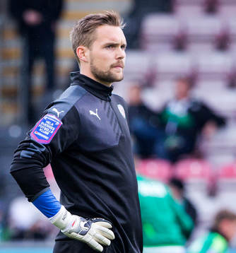 Örebros målvakt Oscar Jansson är petad mot matchen mot