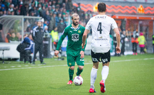Hammarbys Kennedy Bakircioglu mot Örebros Hjörtur Logi
