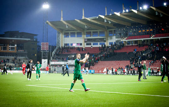 Hammarbys Mats Solheim tackar fansen