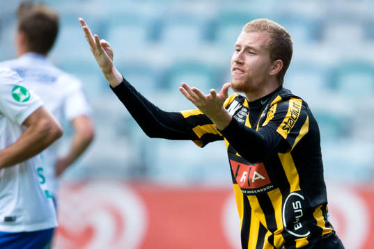Häckens Simon Gustafson reagerar