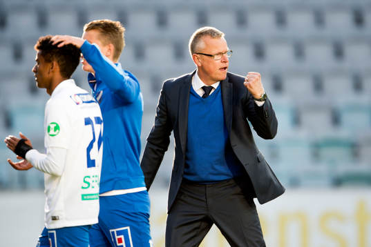 Norrköpings tränare Jan Andersson jublar