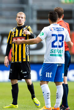 Häckens Simon Gustafson reagerar mot Norrköpings David