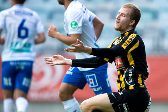 Häckens Simon Gustafson reagerar