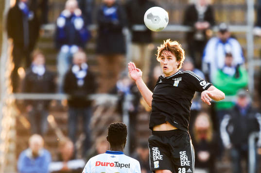 Gefles Dioh Williams och IFK Göteborgs Thomas Rogne