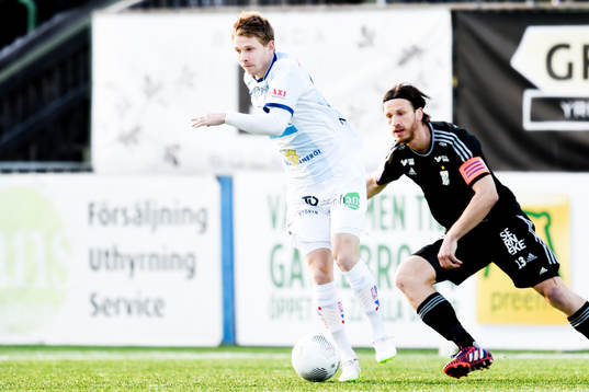 Gefles Johan Bertilsson och IFK Göteborgs Gustav Svensson