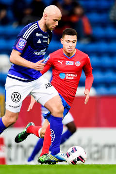 Helsingborgs Jordan Larsson jagar Sundsvalls Stefan Ålander