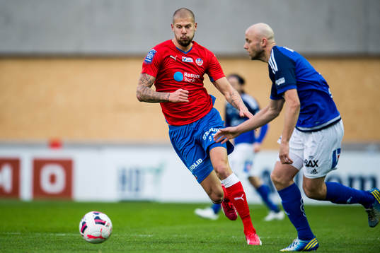 Helsingborgs Robin Simovic och Sundsvalls Stefan Ålander