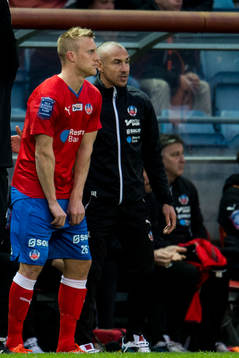 Helsingborgs Peter Larsson och manager Henrik Larsson