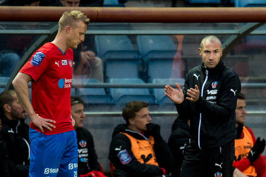 Helsingborgs Peter Larsson och manager Henrik Larsson